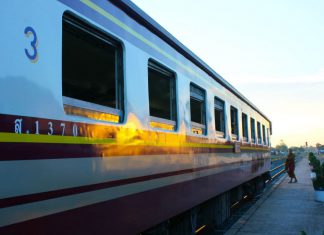 พาเที่ยวประเทศลาว EP.4 เดินทางด้วยรถไฟ